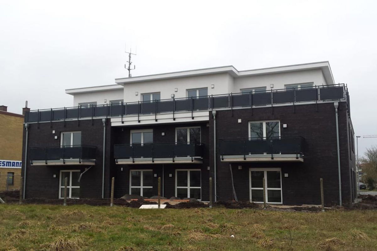 Gesatmansicht - Terassengeländer aus Metall