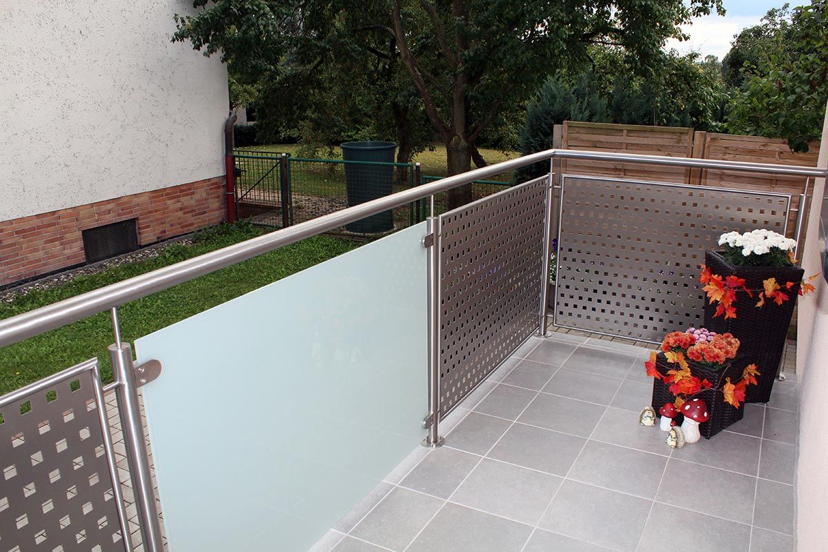 Balkongeländer aus Metall Aussenbau